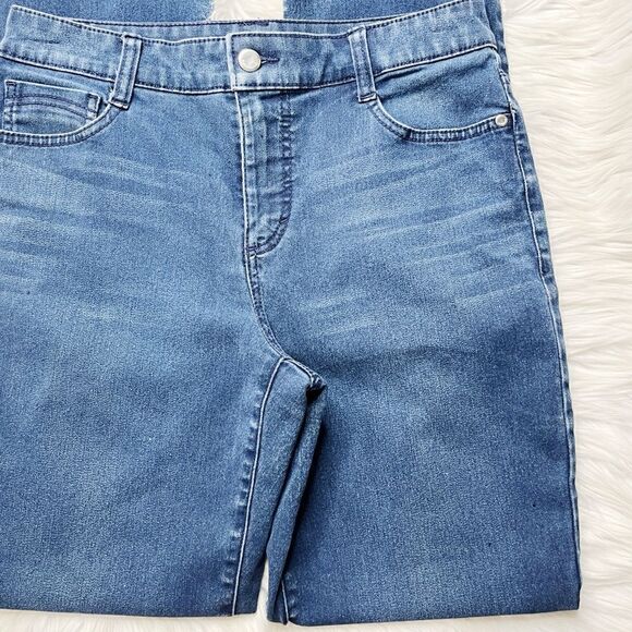 Bandolino Amy Mid Rise Straight Leg Jeans Dark Denim Wash Size 6 - Picture 3 of 8